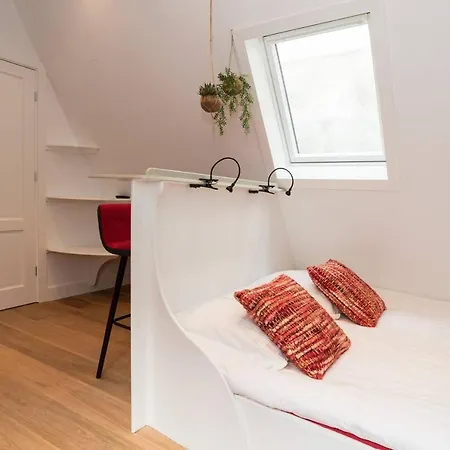 Saint Claire 1 Apartment